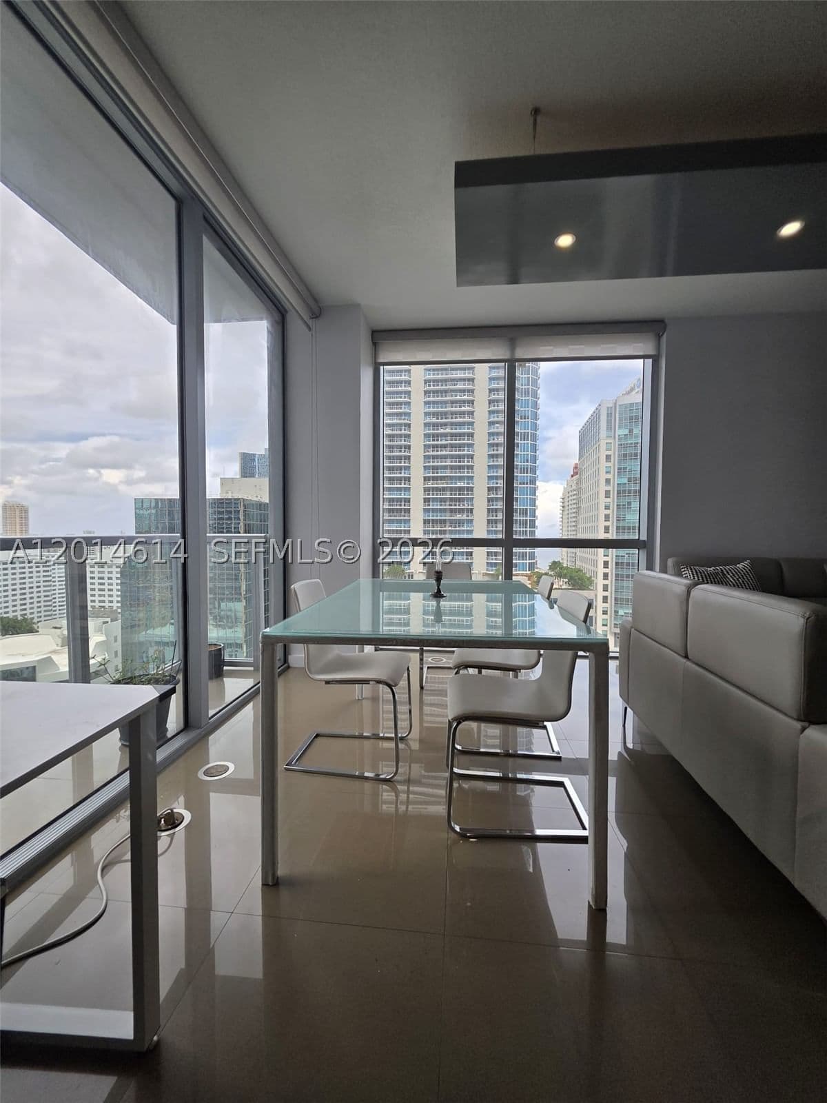 2+1 Condo — 1060 Brickell Ave #2201, Miami, FL 33131