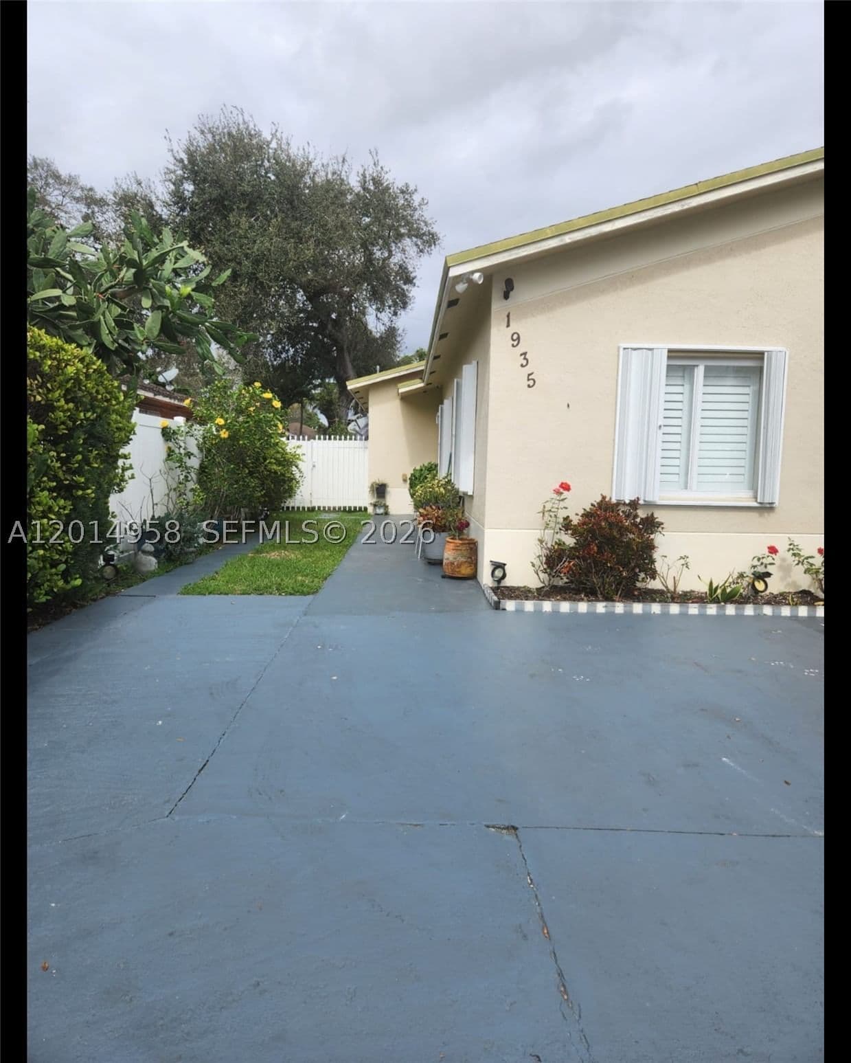1+1 Müstakil ev — 1935 96th St, Miami, FL 33147