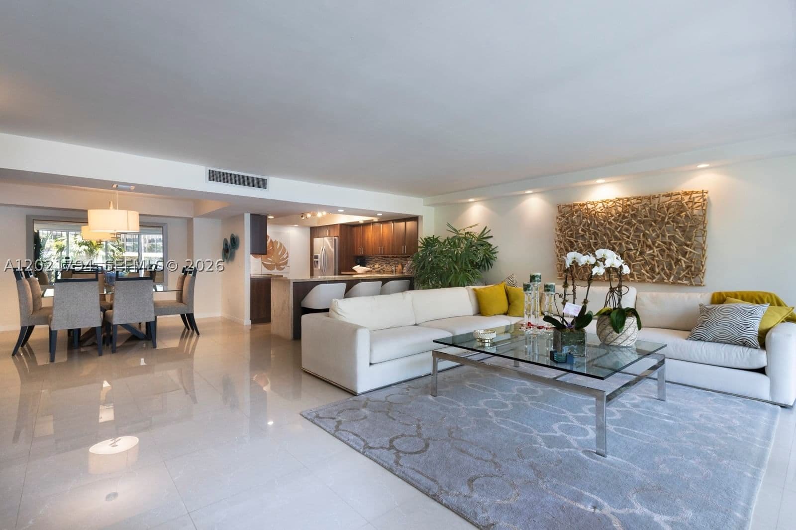 2+1 Condo — 3 Grove Isle Dr #C307, Miami, FL 33133