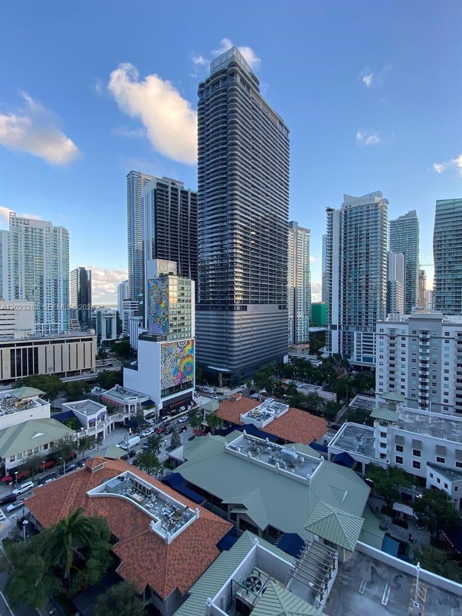 2+1 Condo — 55 9th St #1503, Miami, FL 33130