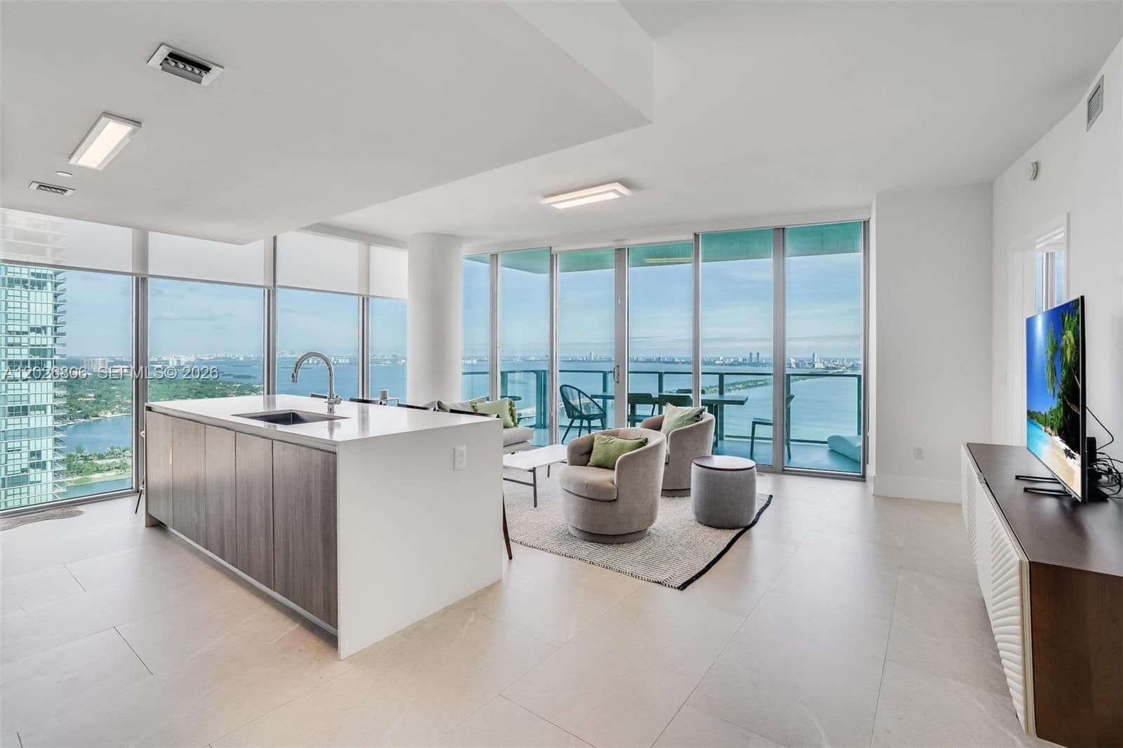 3+1 Condo — 2900 7th Ave #3702, Miami, FL 33137