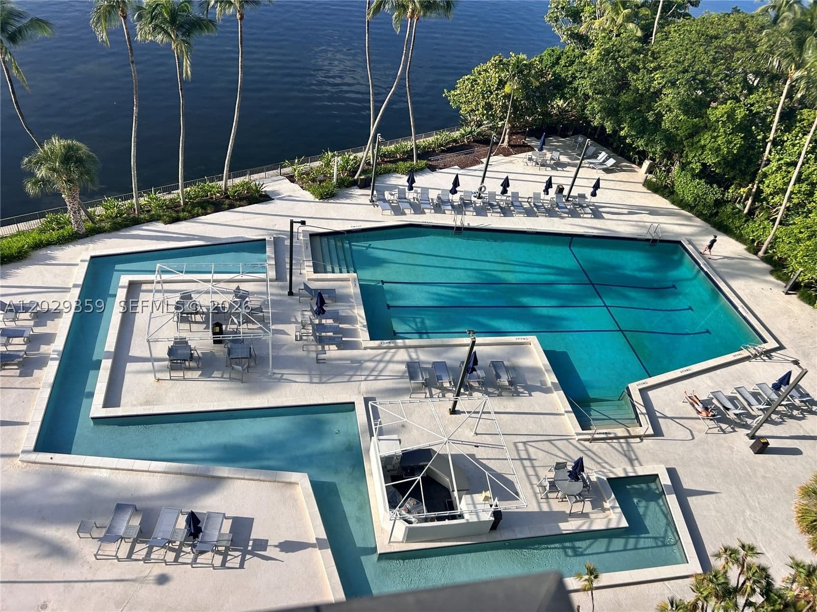 2+1 Condo — 2333 Brickell Ave #1402, Miami, FL 33129