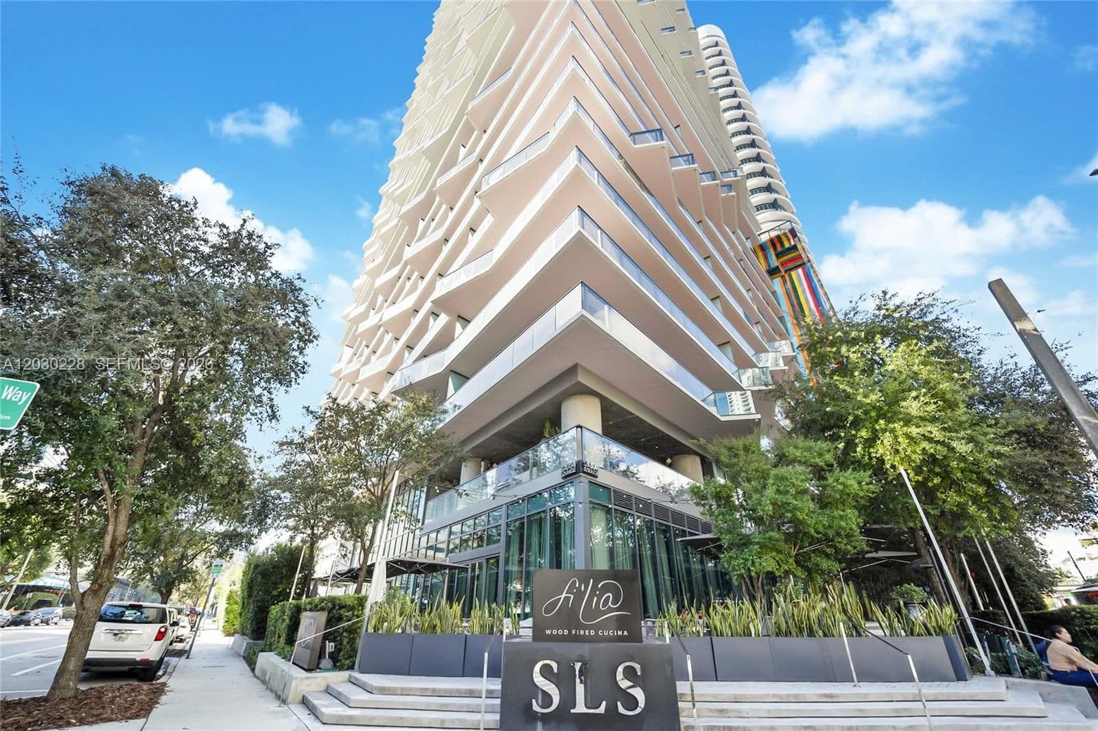 3-bedroom Condo — 1300 Miami Ave #1705, Miami, FL 33130