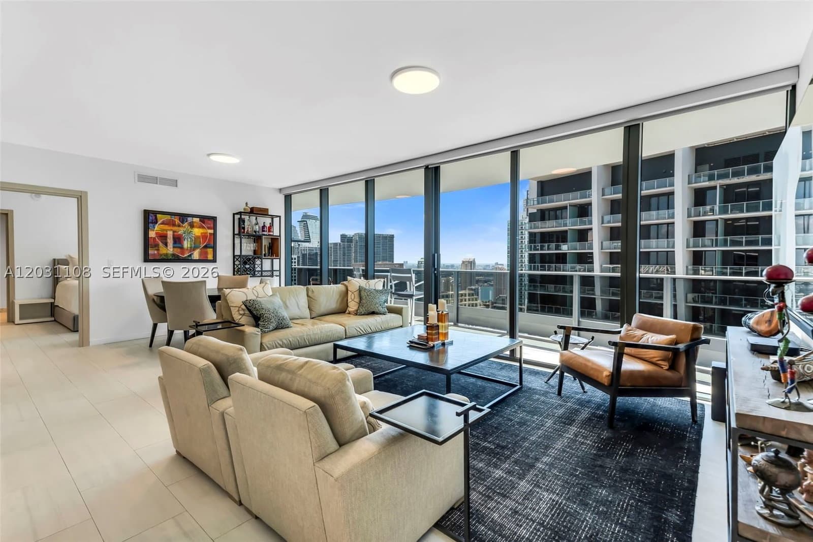 2+1 Condo — 1000 Brickell Plz #4609, Miami, FL 33131