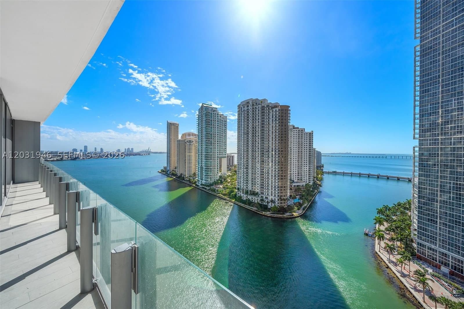 4+1 Condo — 300 Biscayne Blvd Way #1904C, Miami, FL 33131