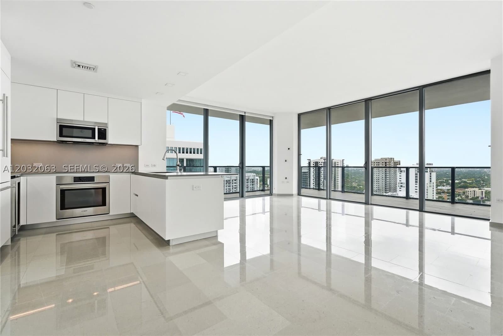 3+1 Condo — 88 7th St #2302, Miami, FL 33130