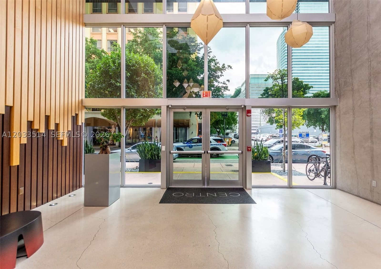 1+1 Condo — 151 1st St #807, Miami, FL 33131