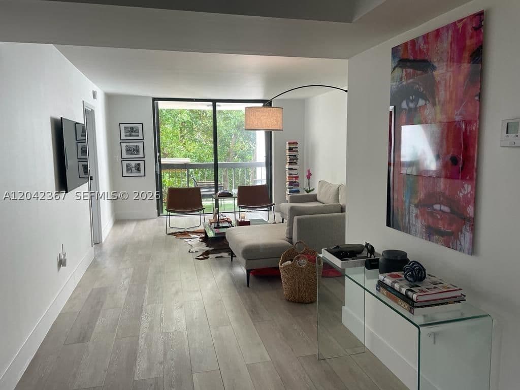 1+1 Condo — 2333 Brickell Ave #314, Miami, FL 33129