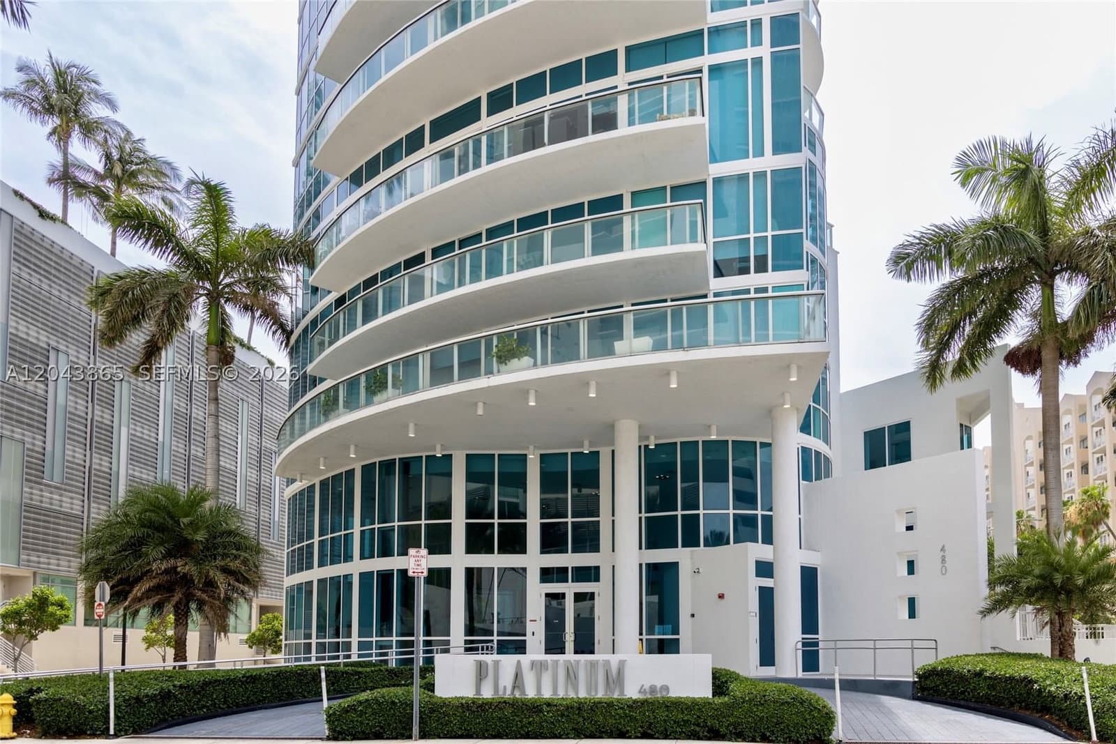 2-bedroom Condo — 480 30th St #1507, Miami, FL 33137