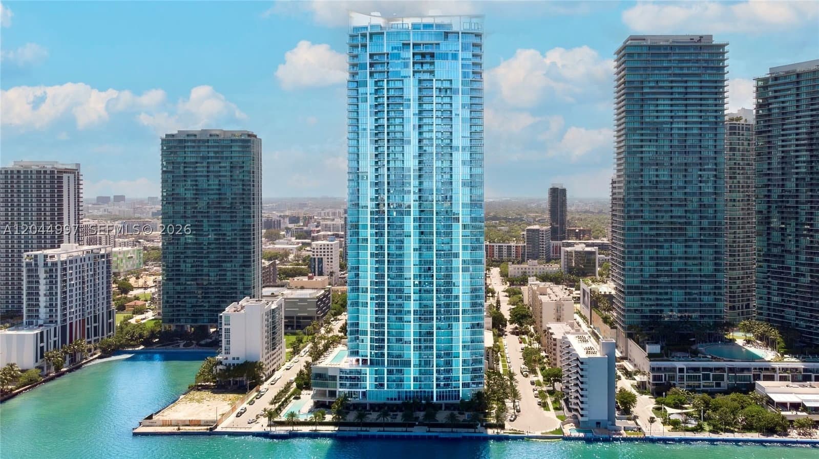 3+1 Condo — 2900 7th Ave #4307, Miami, FL 33137