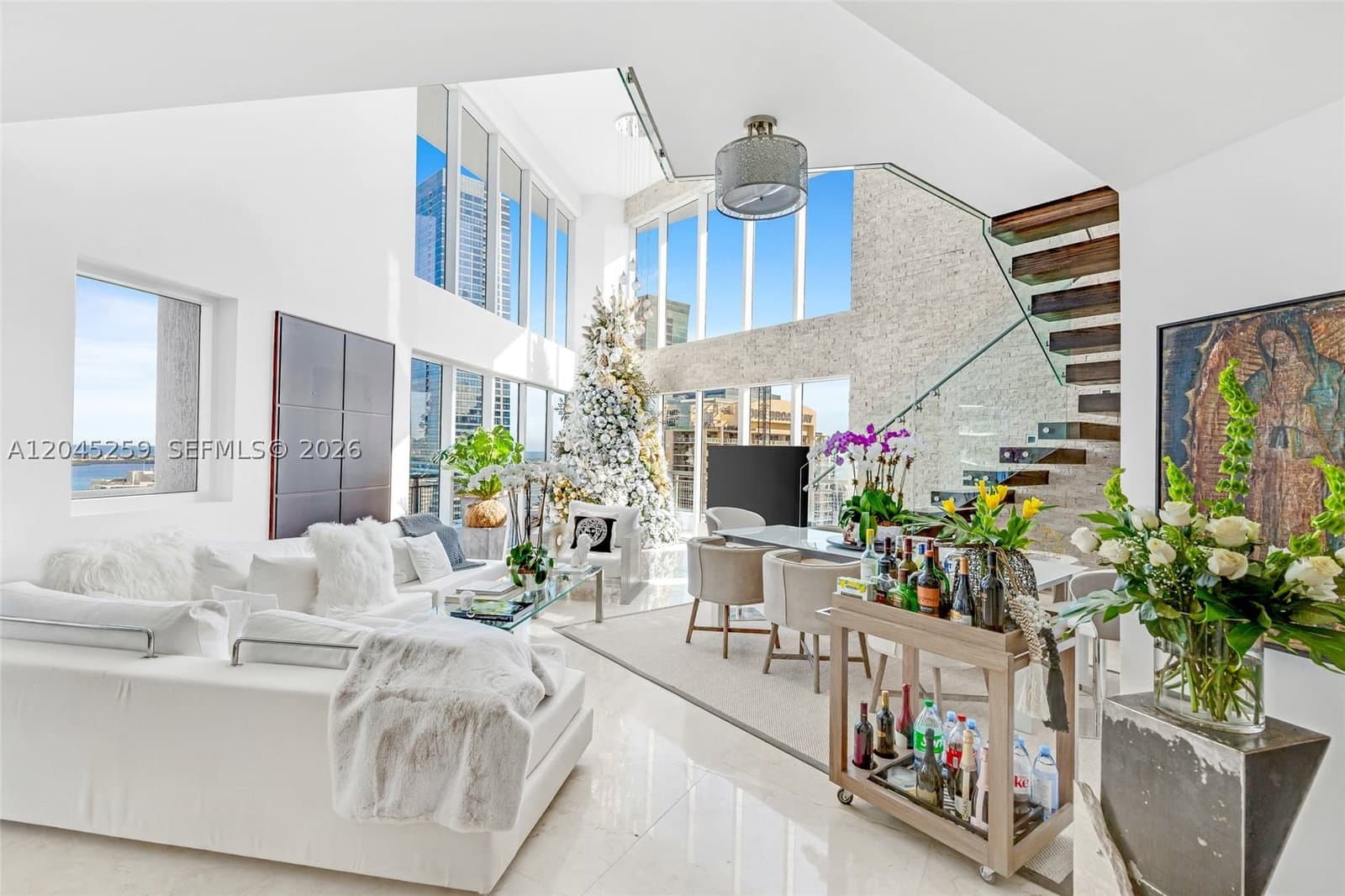 3-bedroom Condo — 60 13th St #3200, Miami, FL 33130