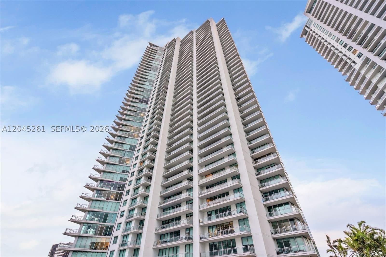 1+1 Condo — 92 3rd St #3608, Miami, FL 33130