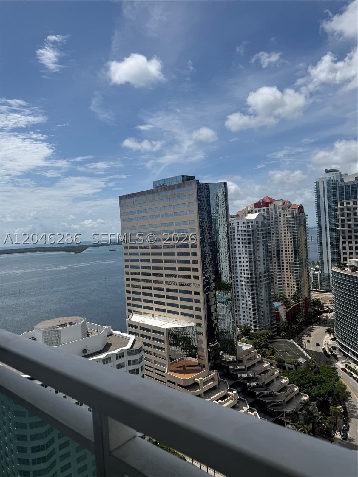 2+1 Condo — 950 Brickell Bay Dr #2907, Miami, FL 33131