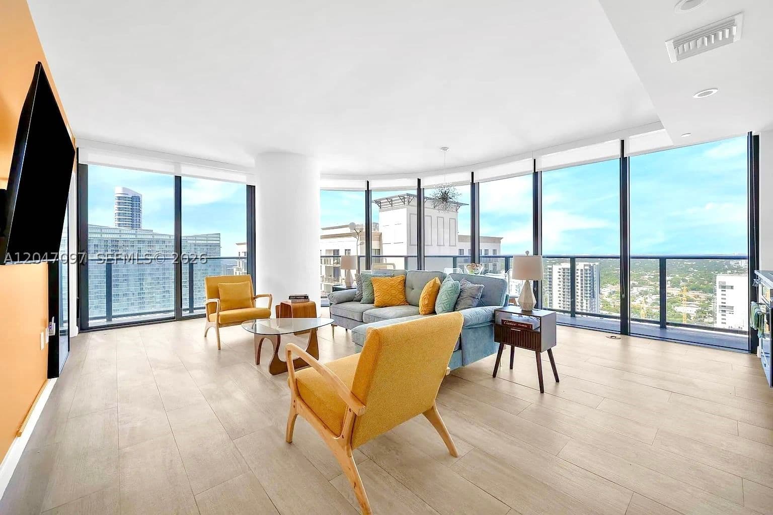 2+1 Condo — 55 9th St #3306, Miami, FL 33130