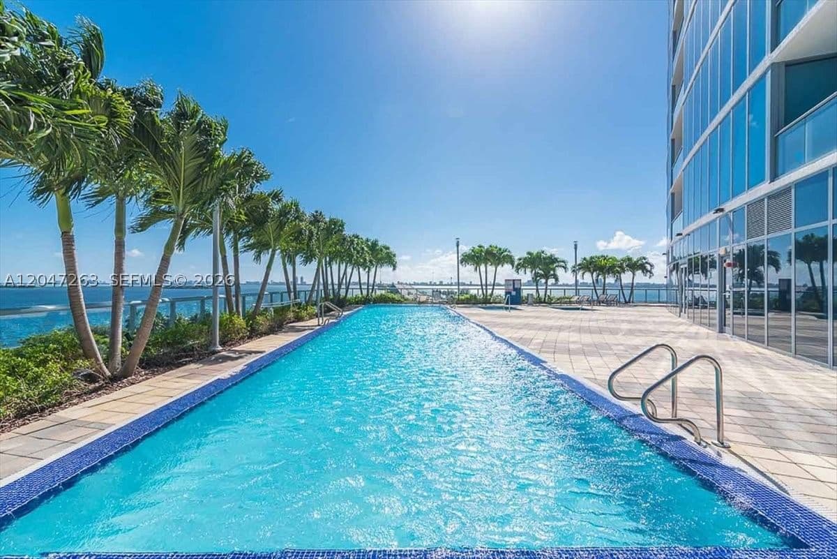 2-bedroom Condo — 601 36th St #2203, Miami, FL 33137