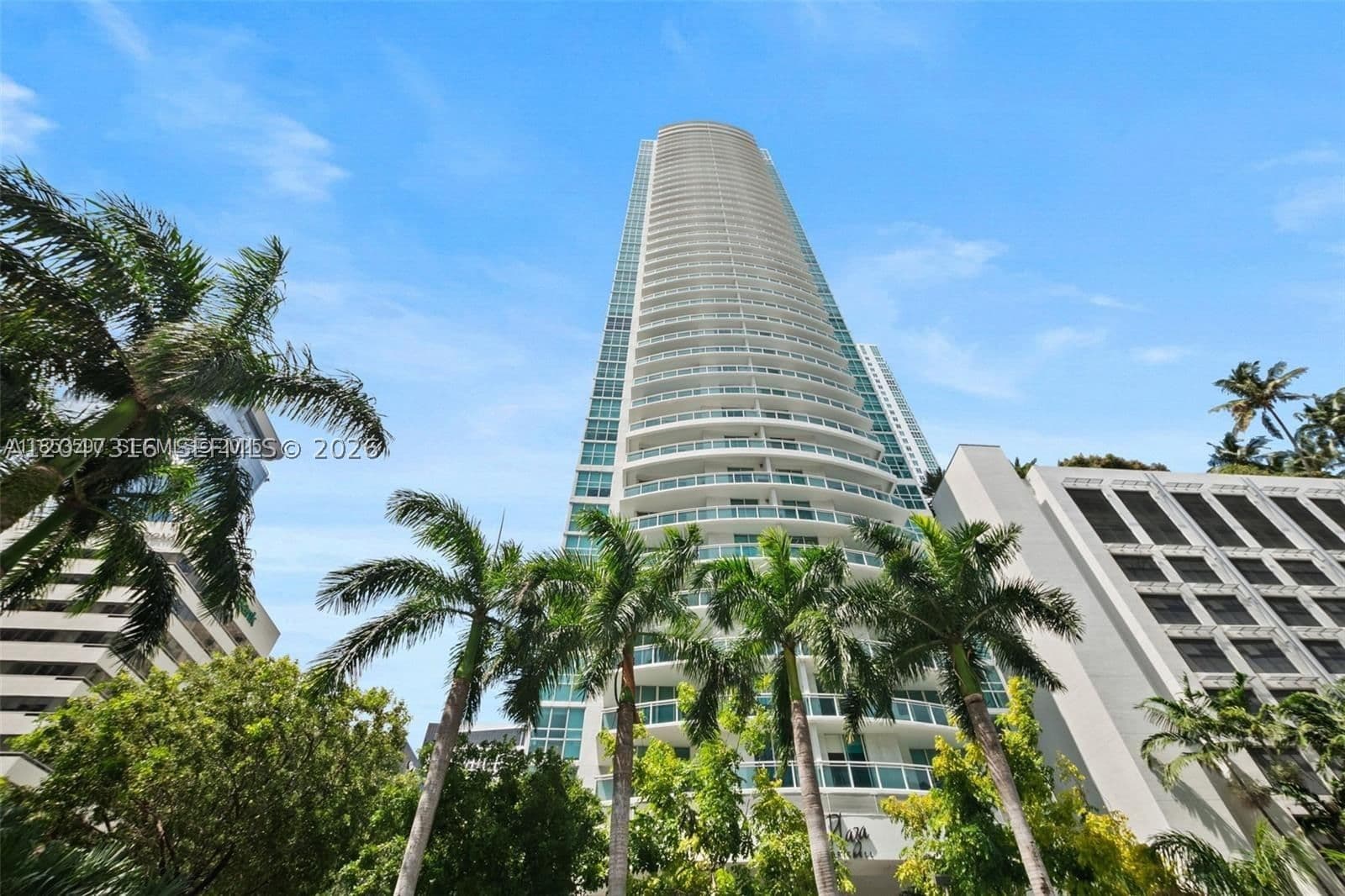2+1 Condo — 951 Brickell Ave #3207, Miami, FL 33131