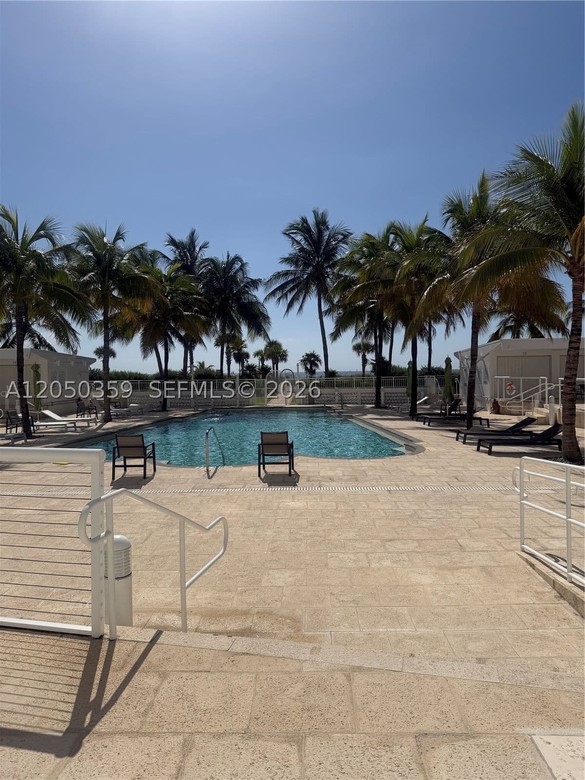 Condo — 4925 Collins Ave #2D, Miami Beach, FL 33140