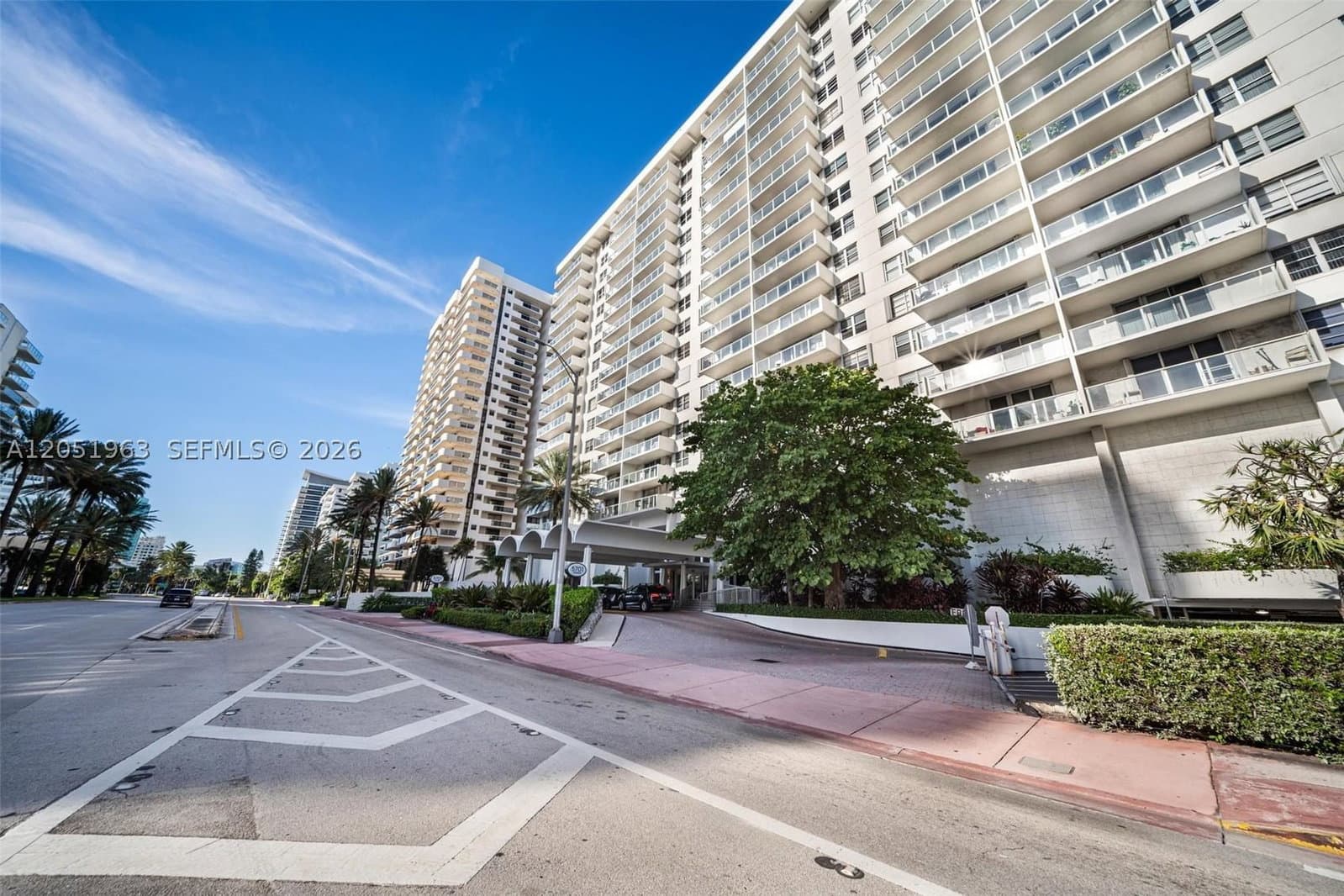 2-bedroom Condo — 5701 Collins Ave #1415, Miami Beach, FL 33140