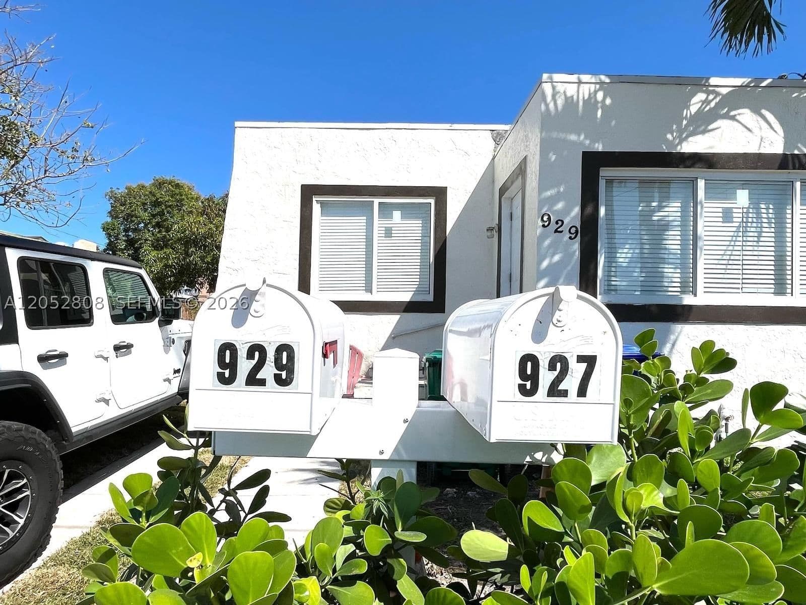 Dubleks — 929 12th Ave, Miami, FL 33130