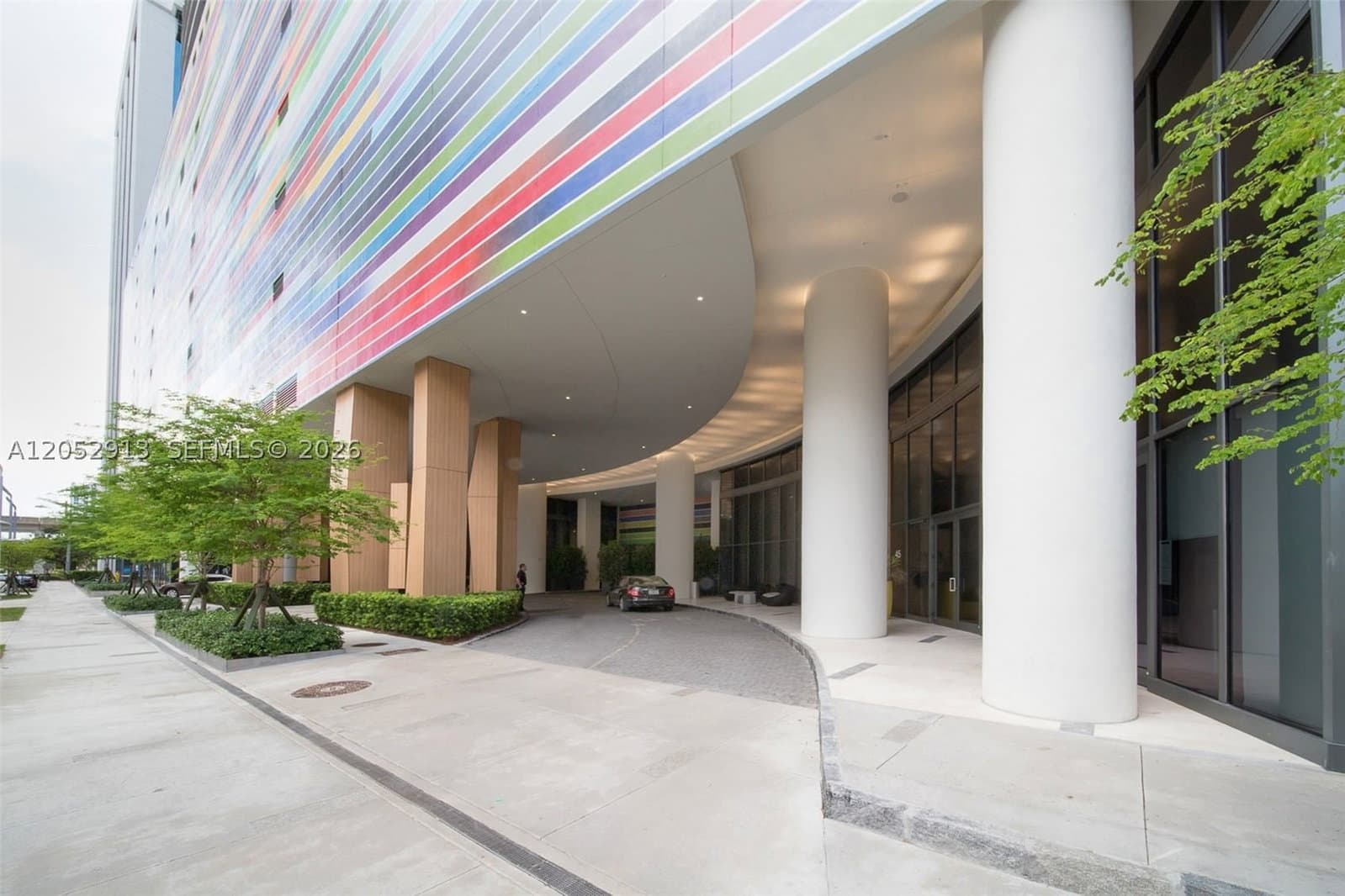 1+1 Condo — 55 9th St #3207, Miami, FL 33130