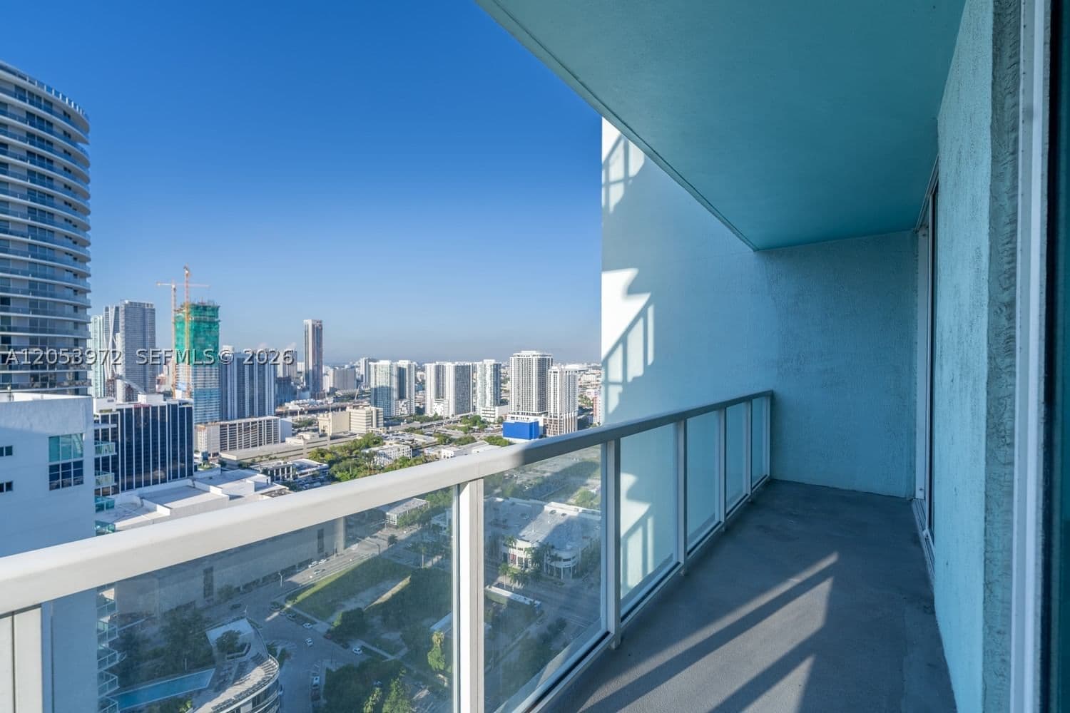 1+1 Condo — 1900 Bayshore Dr #3809, Miami, FL 33132