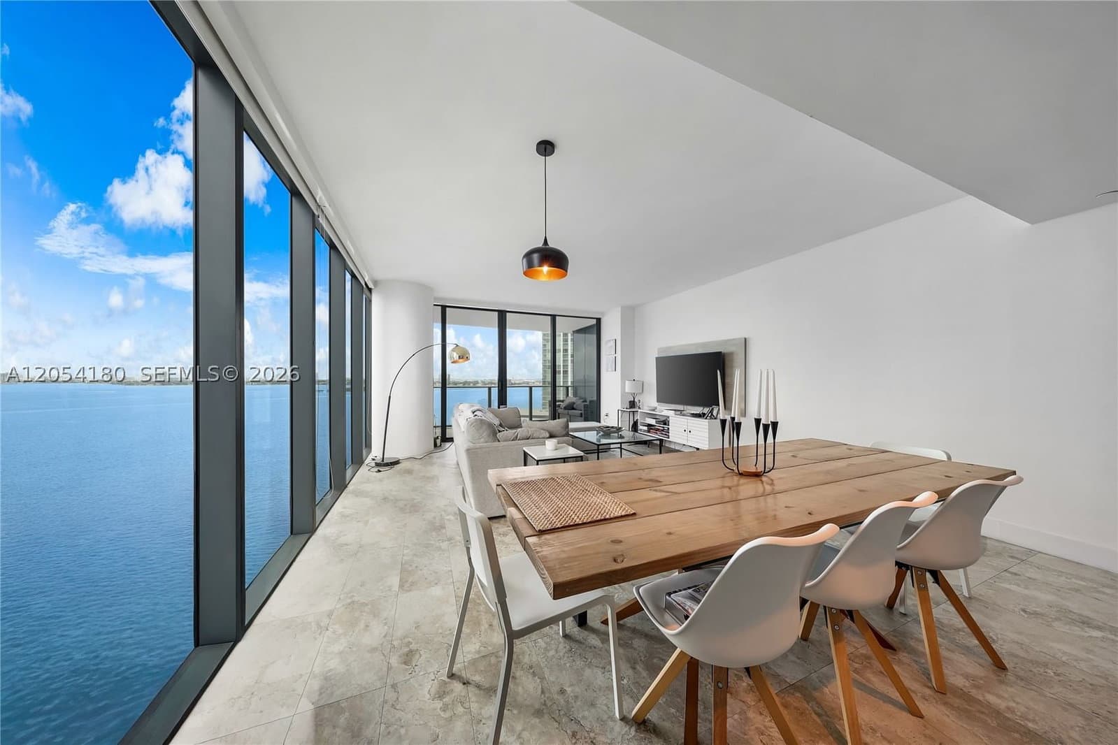 1+1 Condo — 650 32nd St #1507, Miami, FL 33137