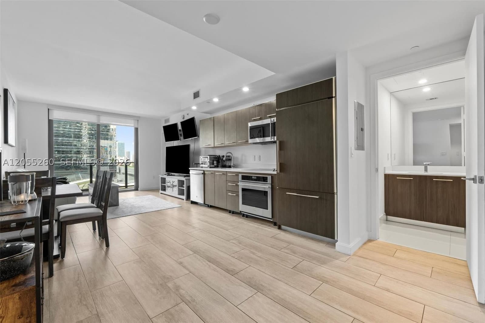 1-bedroom Condo — 45 9th St #1109, Miami, FL 33130