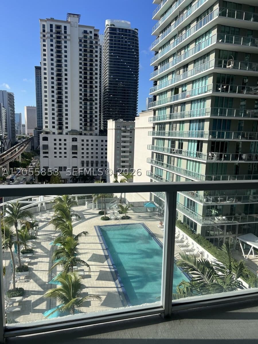 1-bedroom Condo — 79 12th St #1511-S, Miami, FL 33130
