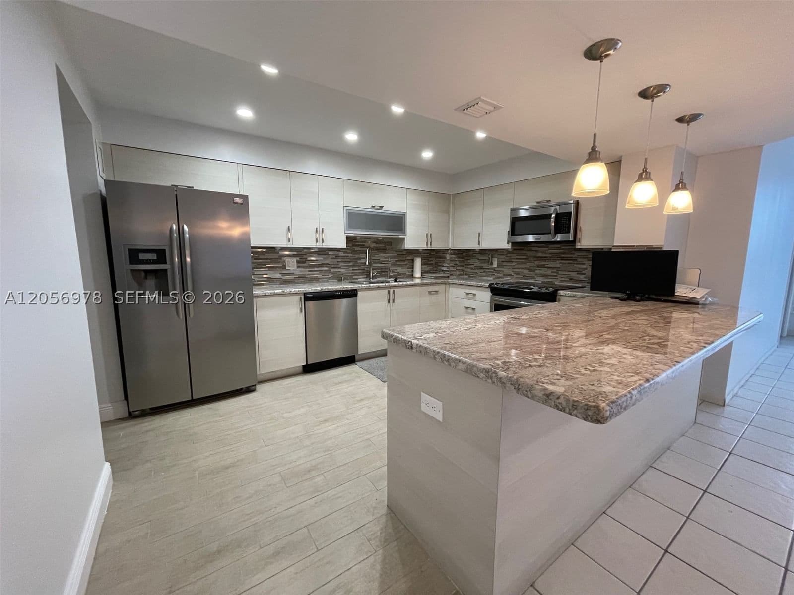 2+1 Condo — 5825 Collins Ave #7B, Miami Beach, FL 33140
