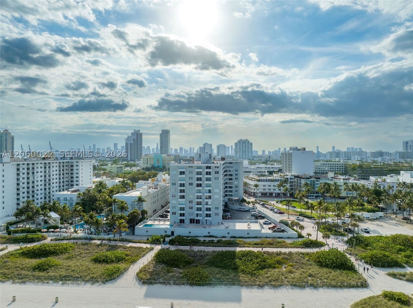 1+1 Condo — 465 Ocean Dr #303, Miami Beach, FL 33139