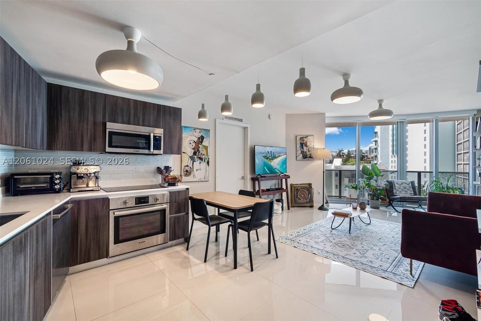 2-bedroom Condo — 488 18th St #401, Miami, FL 33132