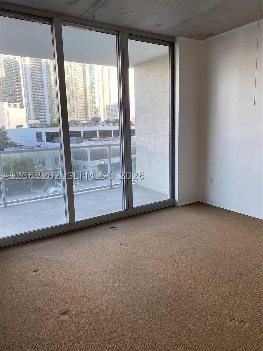 1+1 Condo — 3470 Coast Ave #H0404, Miami, FL 33137