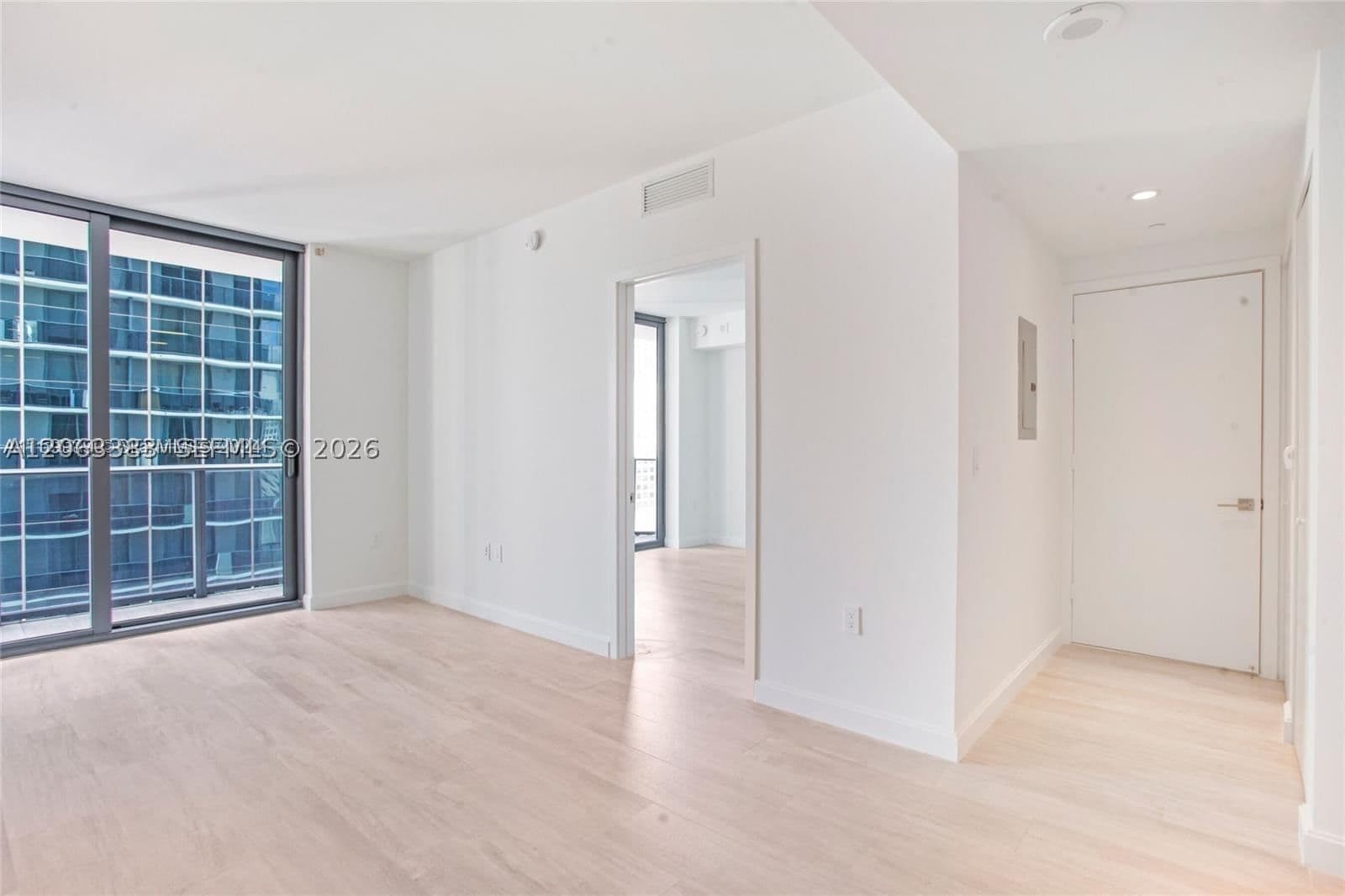 1+1 Condo — 55 9th St #1907, Miami, FL 33130