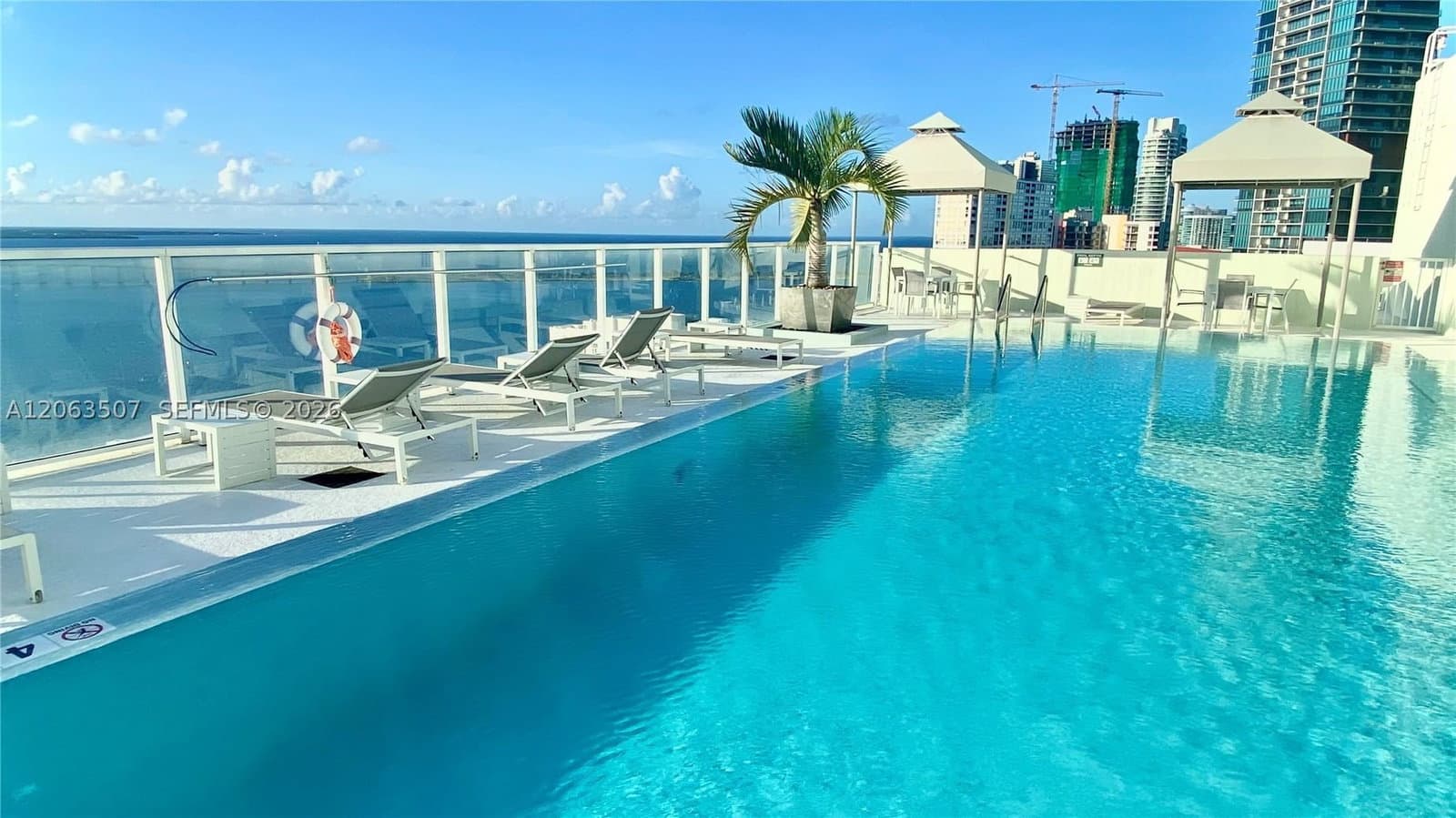 1-bedroom Condo — 218 14th St #2004, Miami, FL 33131