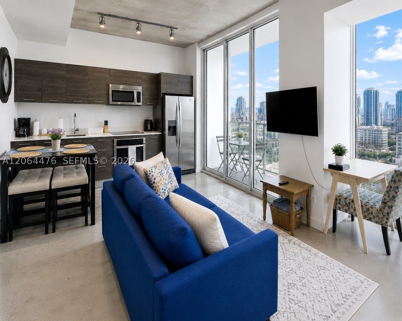 1+1 Condo — 151 1 St #2406, Miami, FL 33131