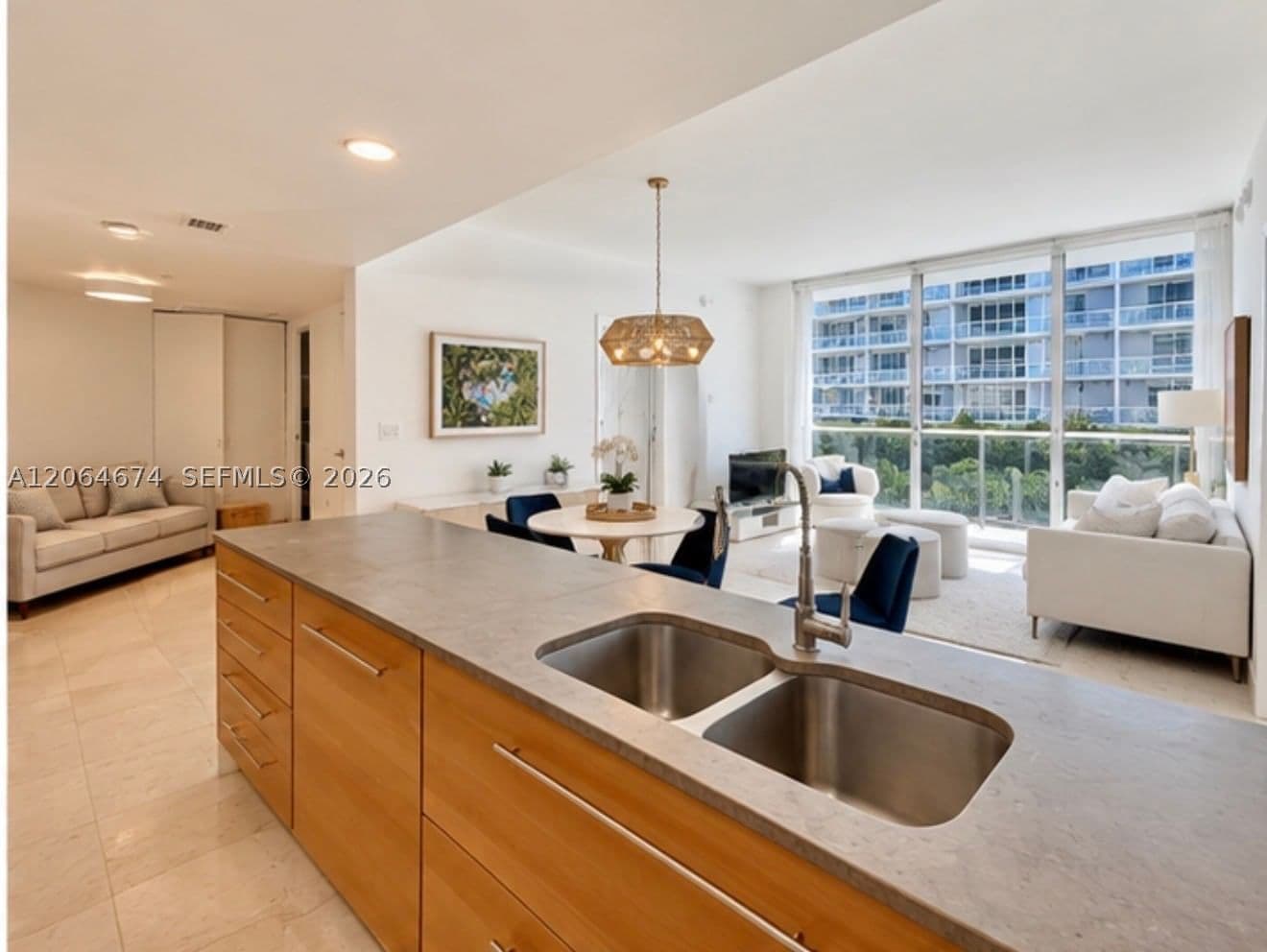 2+1 Condo — 475 Brickell Ave #1609, Miami, FL 33131