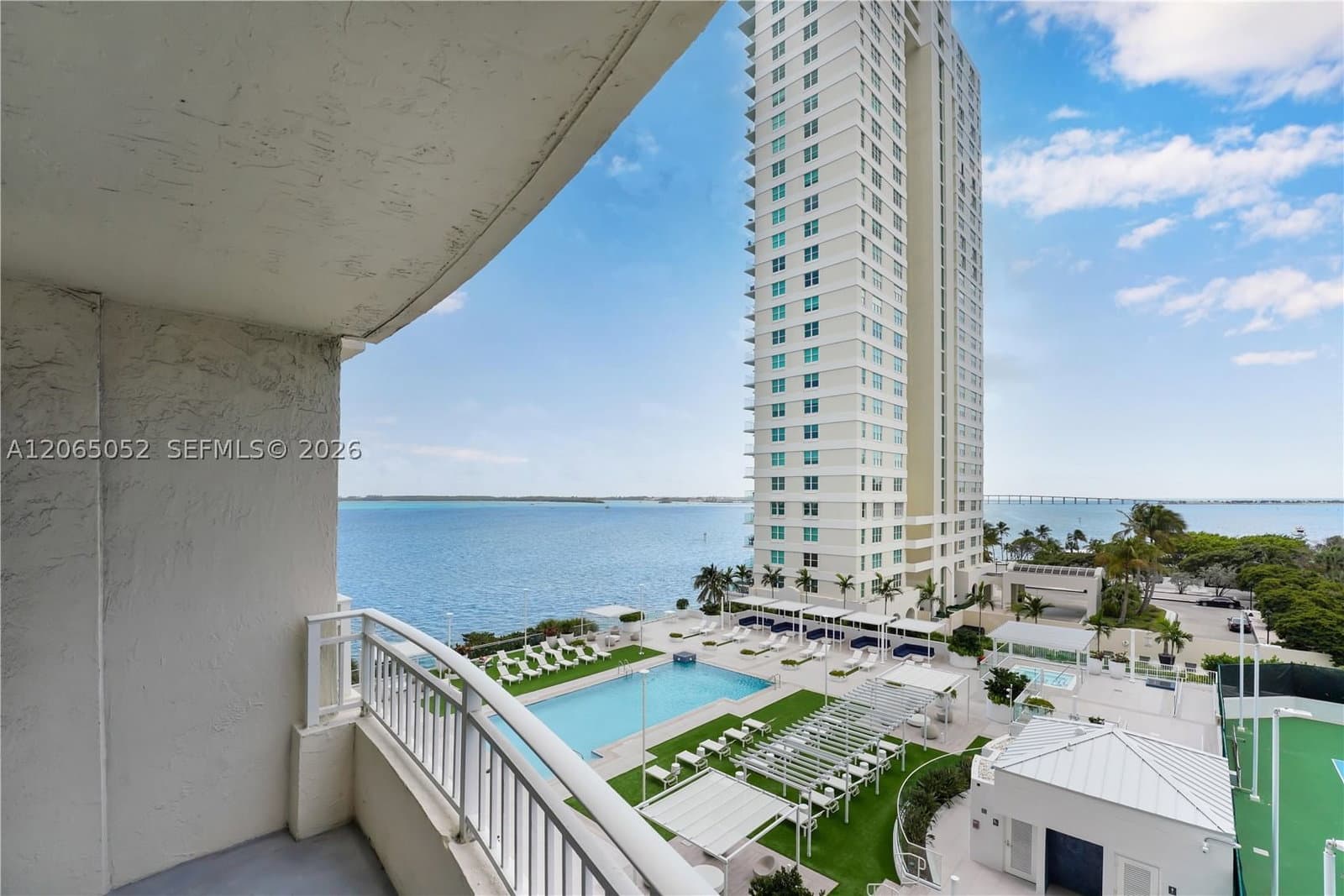 1+1 Condo — 770 Claughton Island Dr #808, Miami, FL 33131
