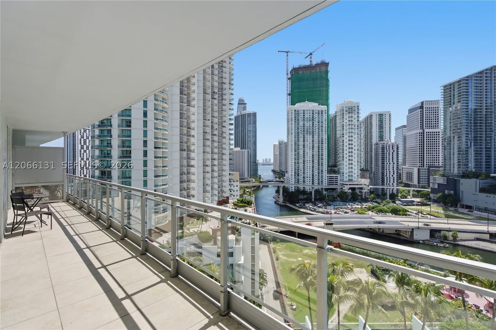 2+1 Condo — 90 3rd St #1801, Miami, FL 33130
