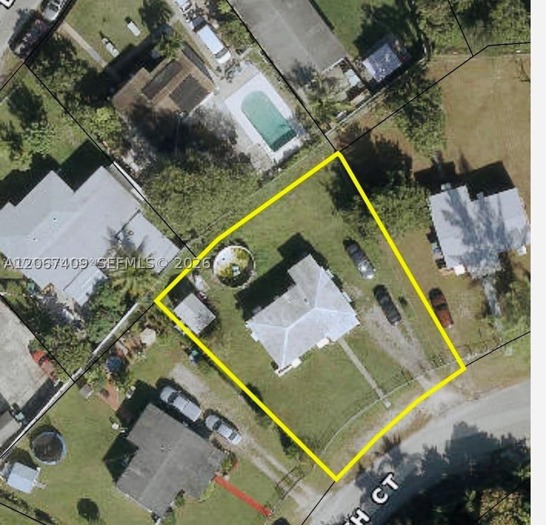 3-bedroom Single-Family Home — 12330 17th Ct #12330, Miami, FL 33167
