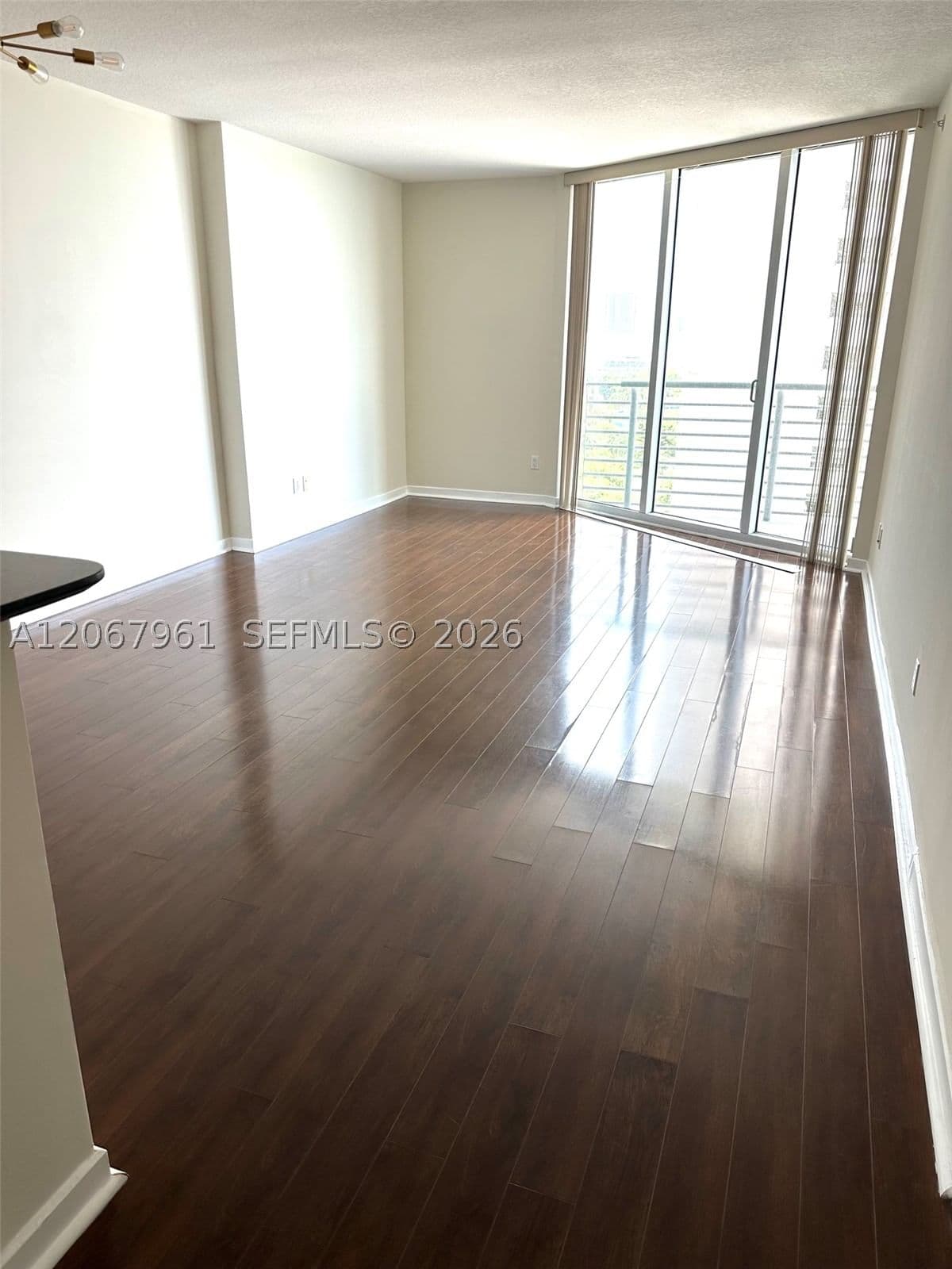 1+1 Condo — 335 Biscayne Blvd #1802, Miami, FL 33131