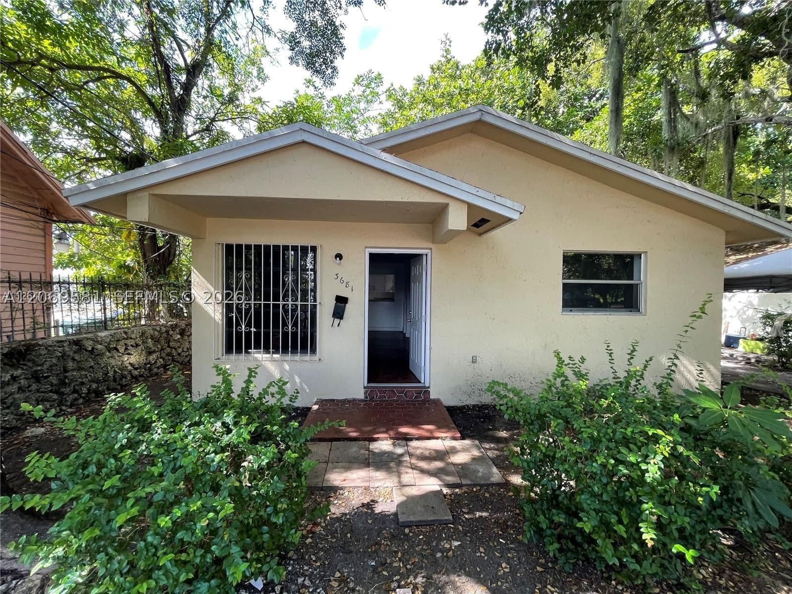 2+1 Mülk — 3677 Florida Ave #3677, Miami, FL 33133