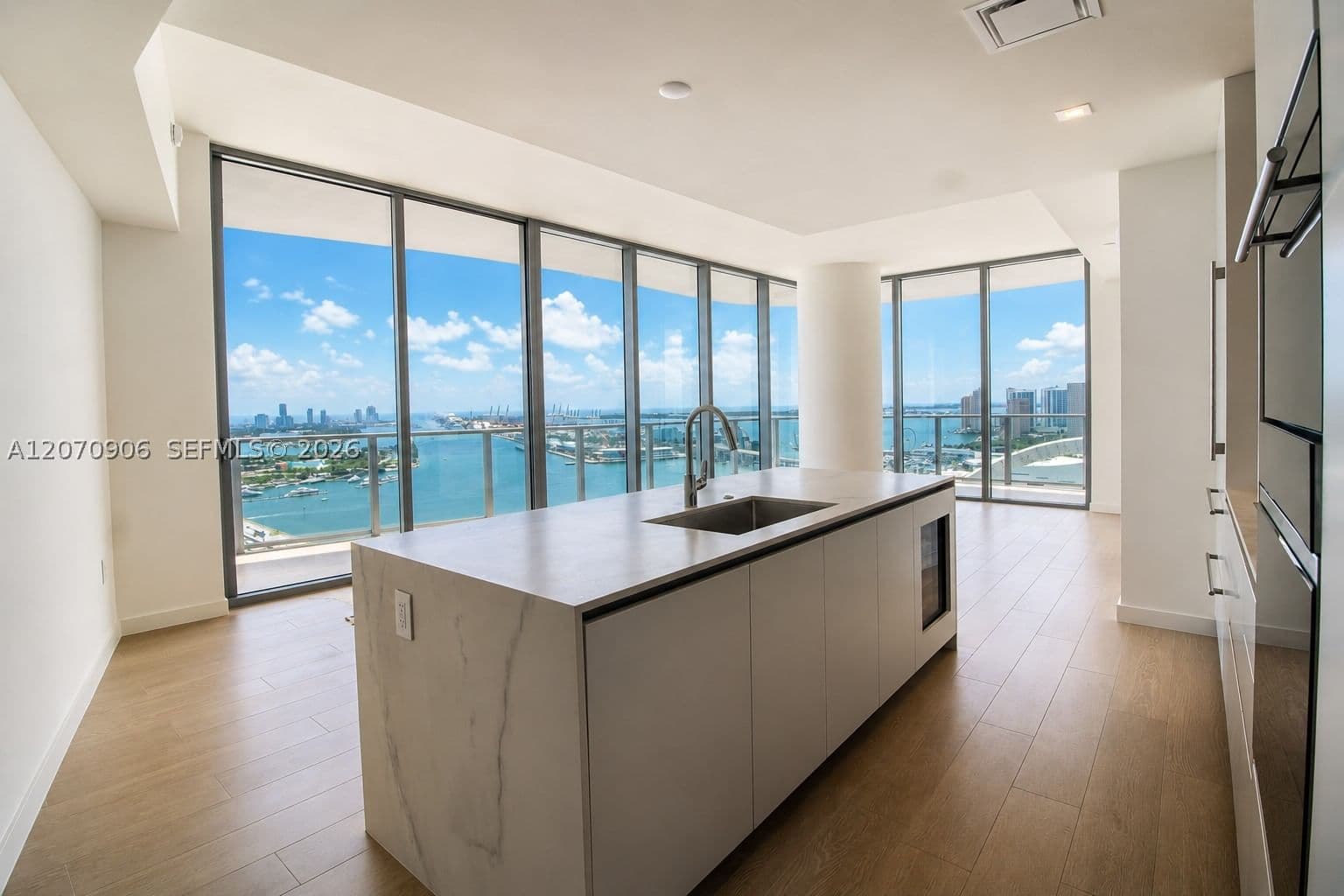 3+1 Condo — 1400 Biscayne Blvd #3401, Miami, FL 33132