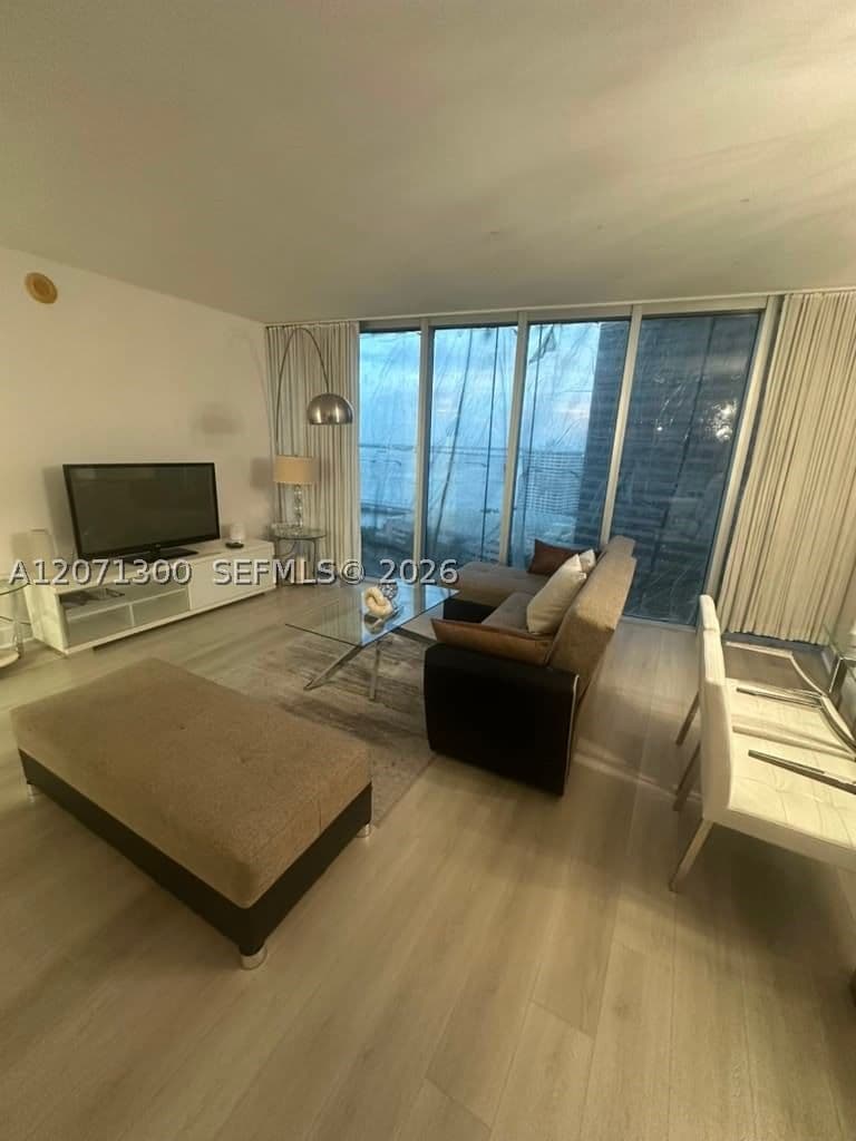 2+1 Daire — 485 Brickell Ave #1908, Miami, FL 33131