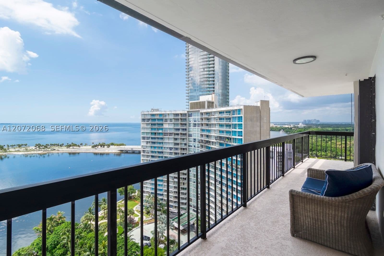 2+1 Condo — 2333 Brickell Ave #2212, Miami, FL 33129