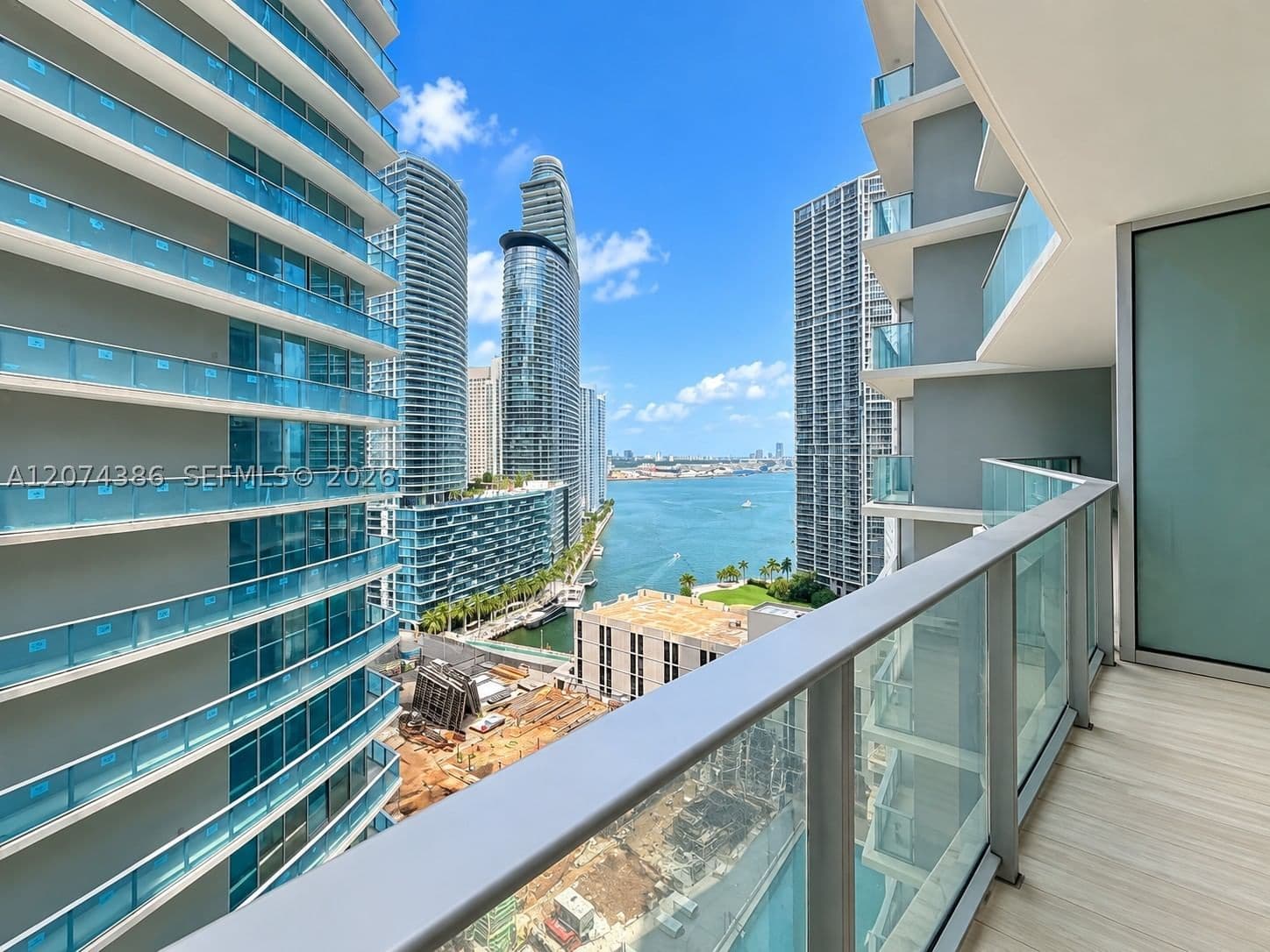 2+1 Condo — 77 5th St #2206, Miami, FL 33131