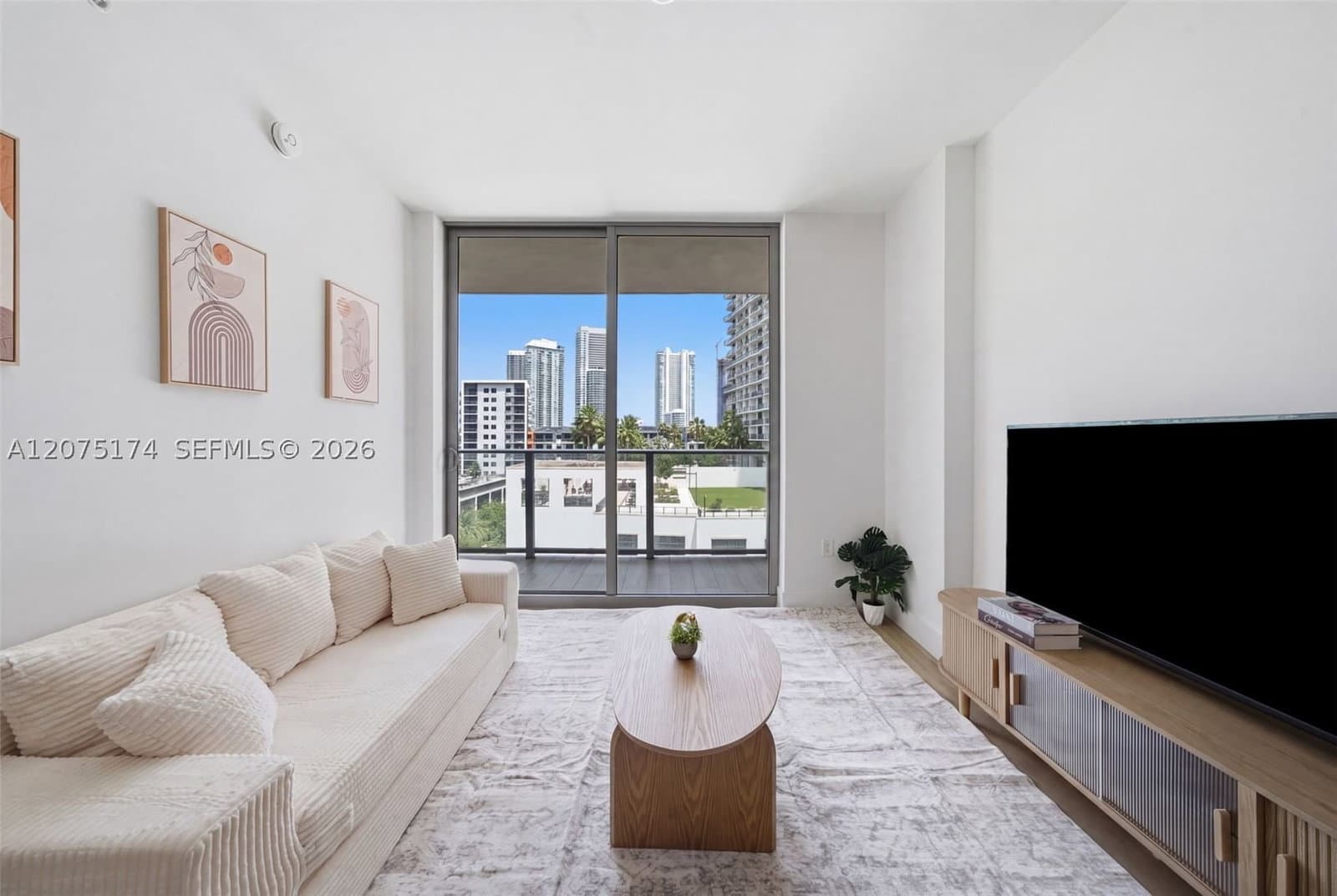 1+1 Condo — 90 32nd st #811, Miami, FL 33137