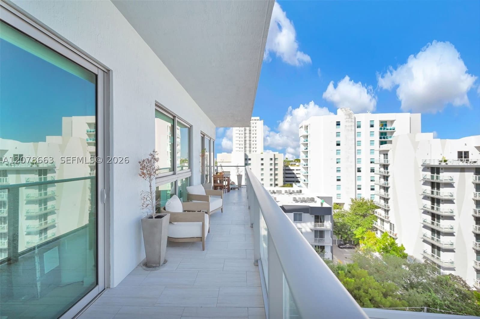 2+1 Condo — 1600 1st Ave #802, Miami, FL 33129