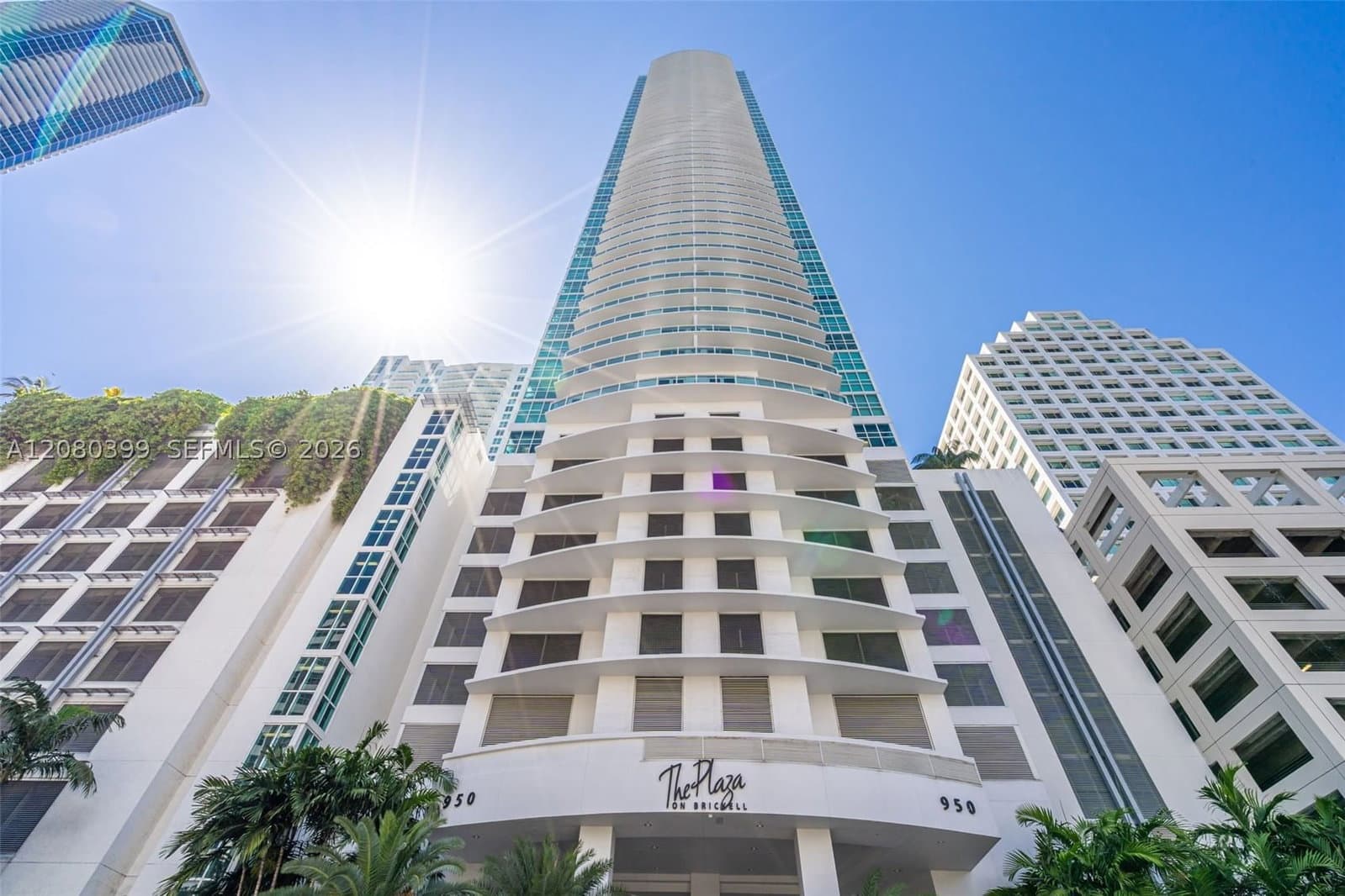 1+1 Condo — 950 Brickell Bay Dr #2203, Miami, FL 33131