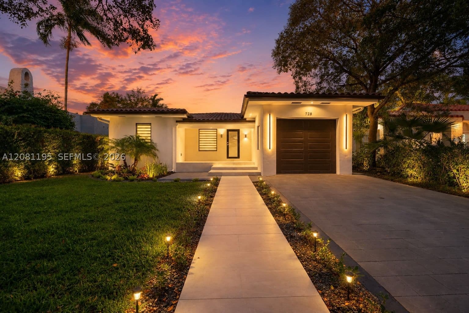 3+1 Müstakil ev — 728 Majorca Ave, Coral Gables, FL 33134