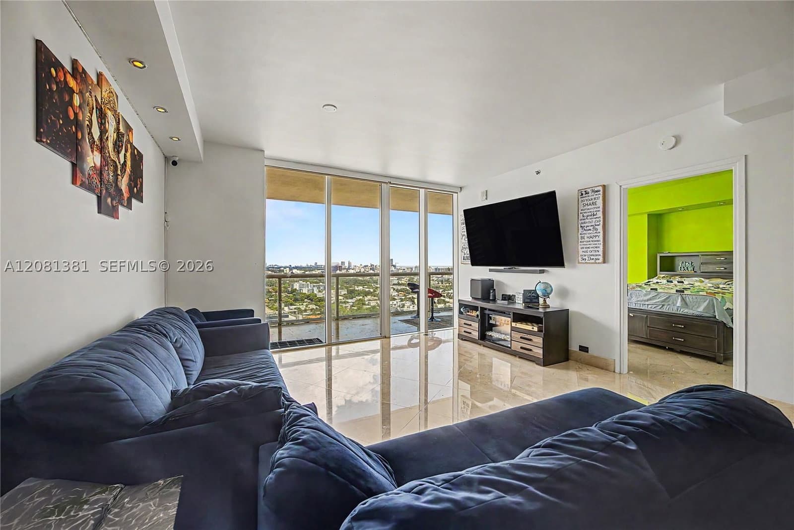 2+1 Condo — 450 Alton Rd #2406, Miami Beach, FL 33139